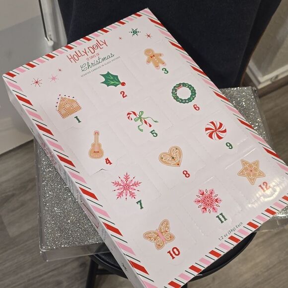 Dolly Parton Holly Dolly 12 Days Of Christmas Candle Advent Calendar - Picture 7 of 7